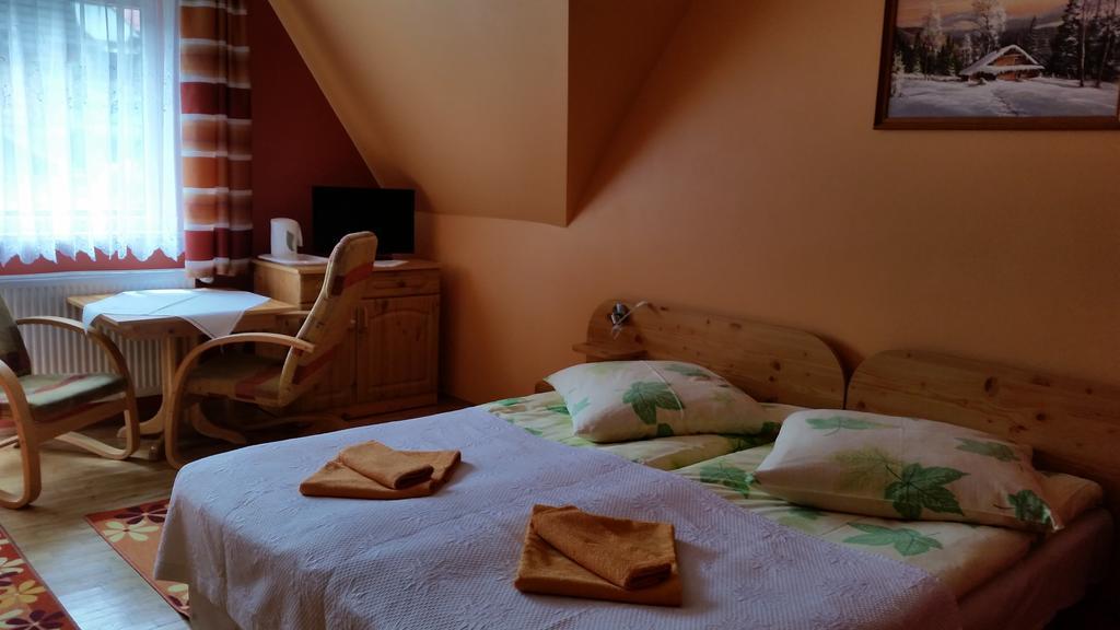 Willa Marta M Bed & Breakfast Закопане Стая снимка