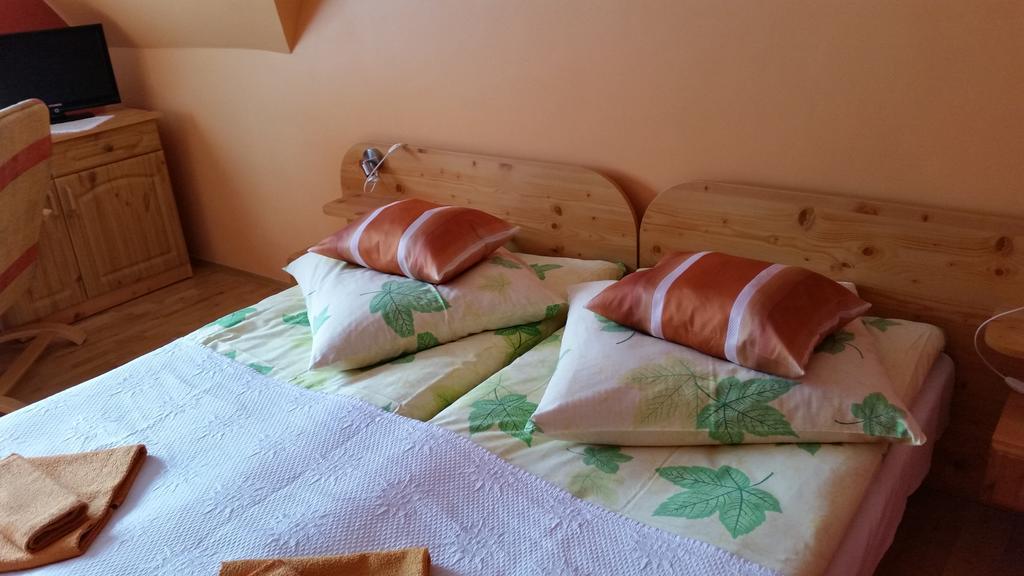 Willa Marta M Bed & Breakfast Закопане Стая снимка